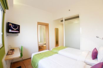 Express Hitec By Ihg 3*
